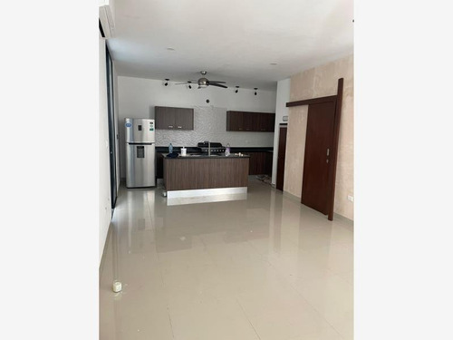 Imagen 4 de 12 de Casa Sola En Renta Temozon Norte