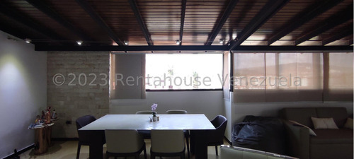 Apartamento Remodelado 184 M² 4h, 4b, 2p, Residencia El Portachuelo Con Piscina Pozo De Agua En Calle Cerrada En Venta En Clnas. De La Tahona Avenida Principal Caracas