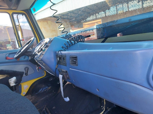 Imagem 4 de 12 de Caminhao Mercedes L 1620 6x2 (truck) 1998/1998 (vt)