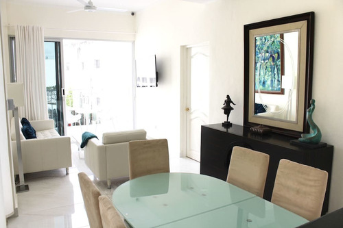 Excelente Apartamento En El Centro Zona Colonial Remodelado