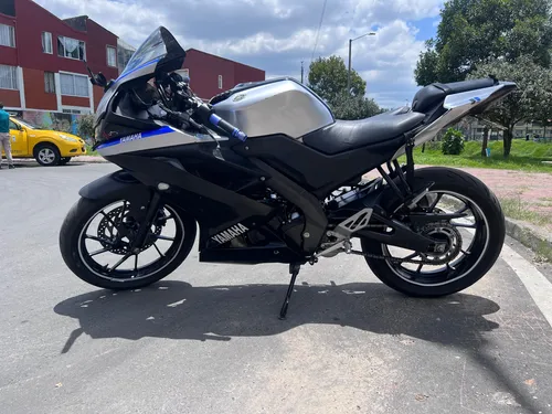 R15 V3 Bastante Jugueteada Con Soat Y Tecno Nuevos