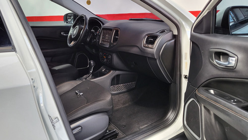 Jeep Compass 2.0 Longitude Flex Aut. 5p