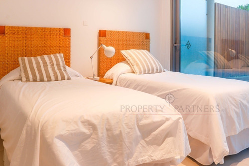 Imagen 12 de 27 de Espectacular Apartamento, Con Hermosa Vista Y Patio Propio.