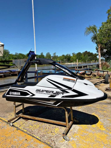 Jet Ski Yamaha Superjet 701