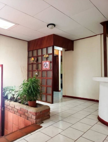 Imagen 2 de 8 de Vendo Casa En San Rafael Heredia Recibo Vehículo Parte Pago