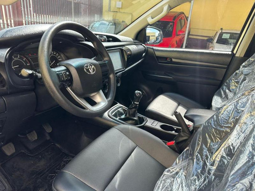 Toyota Hilux 2.8 Std 4x4 Cd