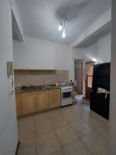 Imagen 4 de 11 de Oficinas / Consultorios 98 M2 - En Planta Baja - Morón Ctro