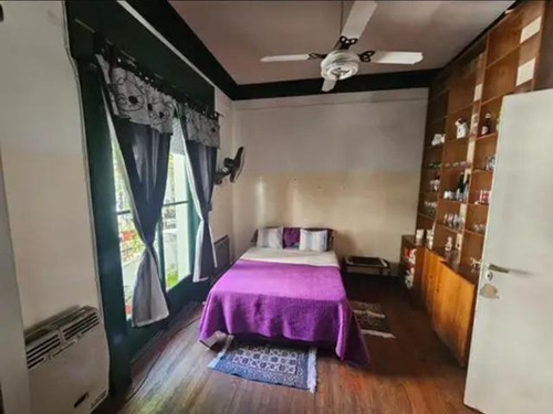 Venta Casa 150 Mts2 3 Dormitorios Alberdi Y Falcon Flores