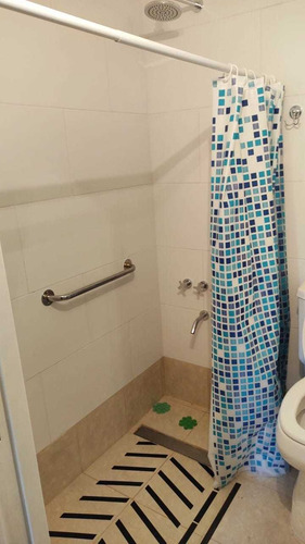 Alquilo Excelente Departamento 4 Ambientes. Exc. Ubicacion