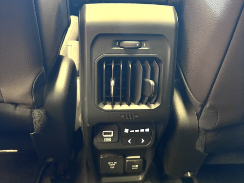 Jeep Commander 1.3 T270 TURBO FLEX OVERLAND AT6