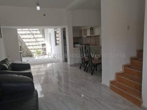 Imagen 29 de 30 de ||**|| Casa En Alquiler Final Av. La Mata, Cocina Semi Equipada, Céntrica, Amplia Cod Flex #23-19051/* 0414-523-21-38*/
