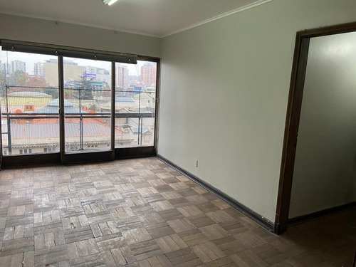 Moneda / Mac Iver Amplio Dpto. 3 Dorm. Y 2 Baños