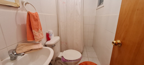1646 Lago Licancabur, Excelente Inversión, 4 Dormitorios 2 B
