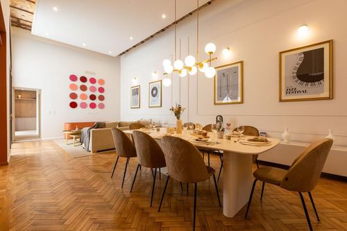 Casa Cuatro Dormitorios, Cochera Y Terraza Con Pileta En Venta Abasto