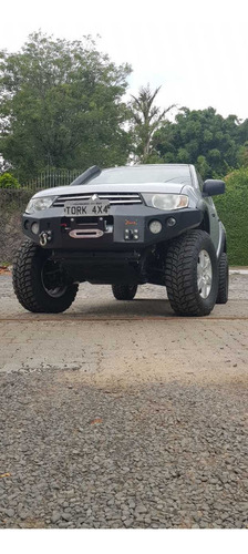 Para-choque Aço L200 Triton Com Berço Para Guincho