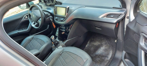 Peugeot 208 1ra Mano