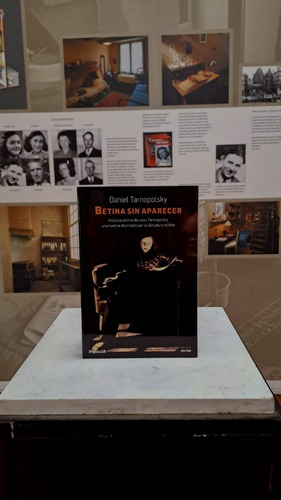 Imagen 2 de 5 de Betina Sin Aparecer // Daniel Tarnopolsky