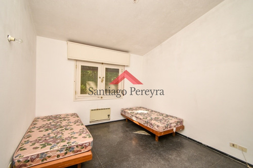 Oportundiad En Venta Casa Cinco Dormitorios Playa Mansa- Ref: 5437
