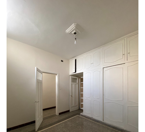 Alquiler Gran Casa De 200mts En Belvedere - 5 Habitaciones
