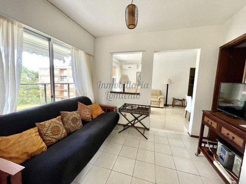 Imagen 4 de 22 de Venta Apartamento 2 Dormitorios Complejo Green Leaves