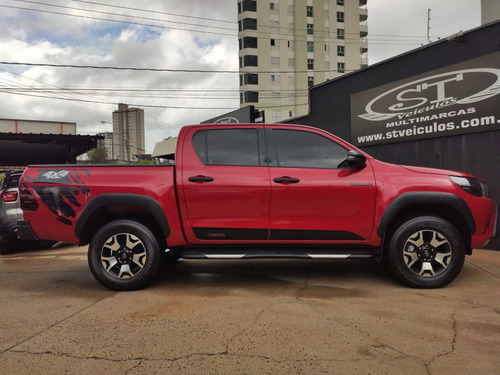 Toyota Hilux 2.8 SR CHALLENGE 4X4 CD 16V DIESEL 4P AUTOMÁTICO