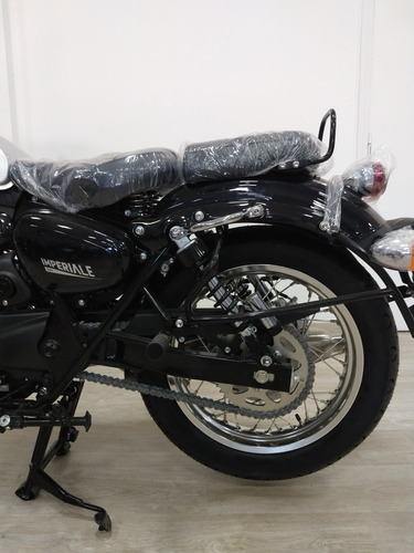 Imagen 4 de 5 de Benelli Imperiale 400