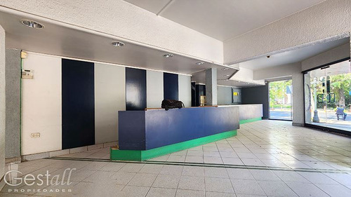 Local Comercial En Arriendo En Providencia