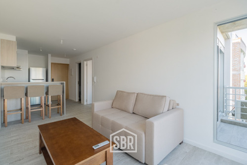 Alquiler Apartamento 1 Dormitorio Con Balcón En Cordón - Parque Rodo