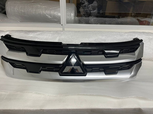 Grade Dianteira Outlander Sport 2020 21 22 2023 Com Emblema