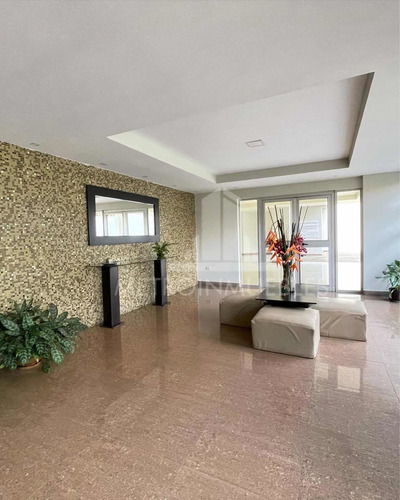 Imagen 2 de 21 de Apartamento En Venta Valencia Norte
