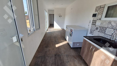 En Venta, Tráiler Habitacional A Estrenar, B° Los Patos, Plottier.