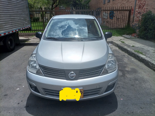 Nissan Tiida 1.8 Emotion