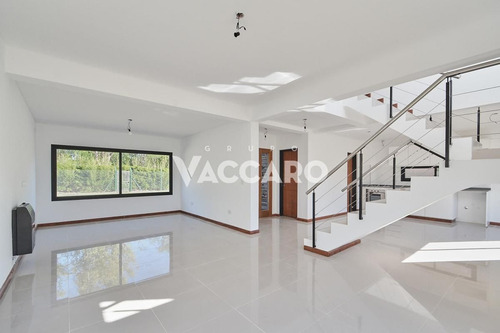 Imagen 3 de 30 de Casa Venta Barrio Privado María Eugenia R&v Moreno