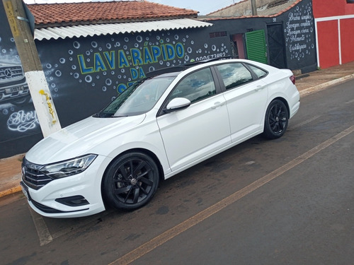 Volkswagen Jetta 2018 1.4 Tsi Comfortline 4p
