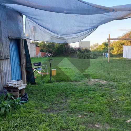Venta De Casa En Barrio Los Ceibos Colon E.r