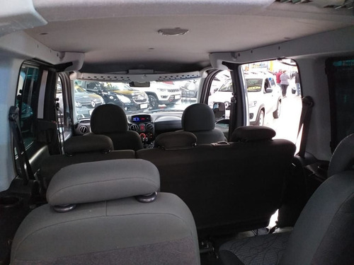 Imagem 7 de 10 de Fiat Doblo 1.8 Mpi Essence 7l