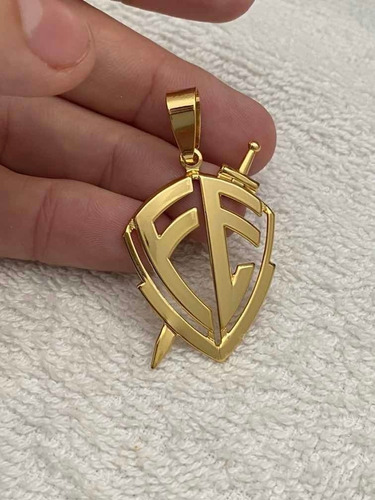 Pingente Médio Escudo Fé Banhado A Ouro 18k Luxo