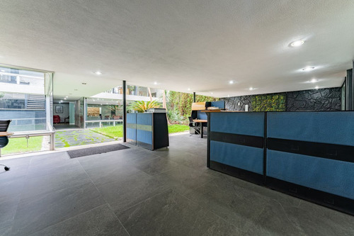 Casa Con Uso De Suelo Lomas De Chapultepec