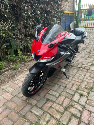 Yamaha R15 V3 Varios Extras Muy Cuidada