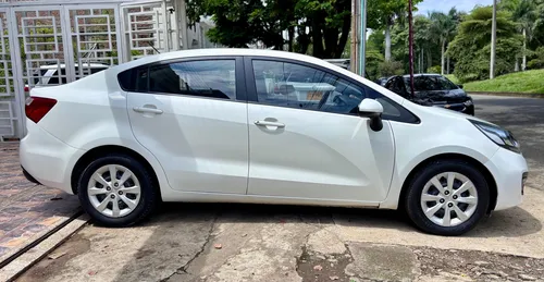 Kia Rio 1.2 4 p