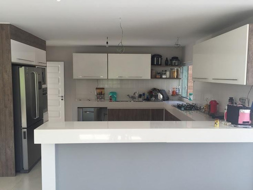 Imagem 18 de 30 de Casa Em Pendotiba, Niterói/rj De 520m² 4 Quartos À Venda Por R$ 850.000,00 - Ca823643-s