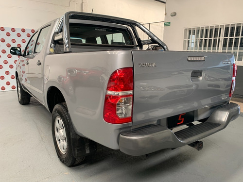 Imagen 6 de 15 de Toyota Hilux 2.5 Dc 4x2 Td Dx Pack 2015