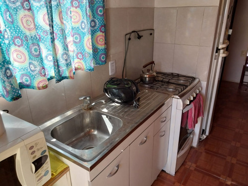 Casa Multifamiliar En Venta, Jacarandá 1280, Villa Udaondo, Ituzaingó
