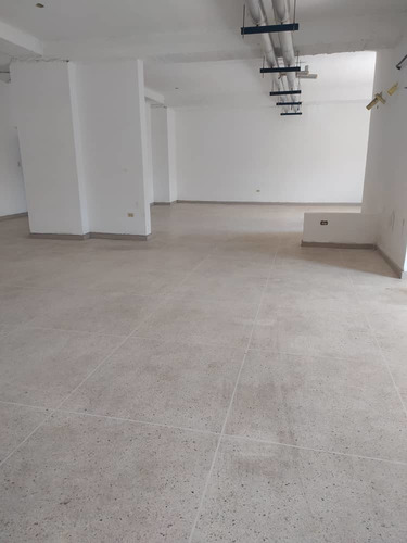 Imagen 5 de 15 de Oficina En Obra Blanca,cc Valentinas Puerto Cabello Plof Eb