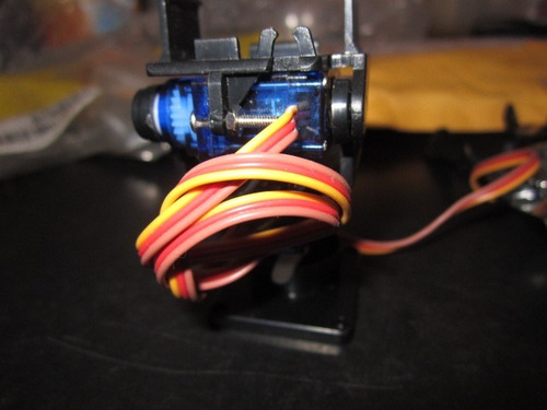 Fpv Plataforma Arduino 2 Ejes + 2 Servos Servomotor Sg90
