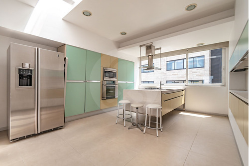 Bajó -12.0%: Departamento En Venta En Lomas De Vista Hermosa