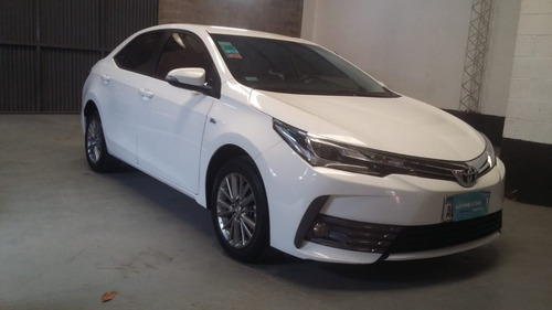 Imagen 2 de 11 de Toyota Corolla Xei Pack M/t Modelo 2017