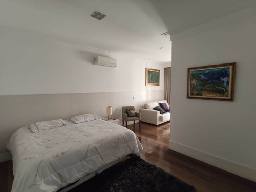 Tamboré 10 | Casa Alto Padrão | Vista Para Reserva | Piscina Aquecida | Adega Climatizada | Sala De Ginástica | 4 Suítes - Cnc1199
