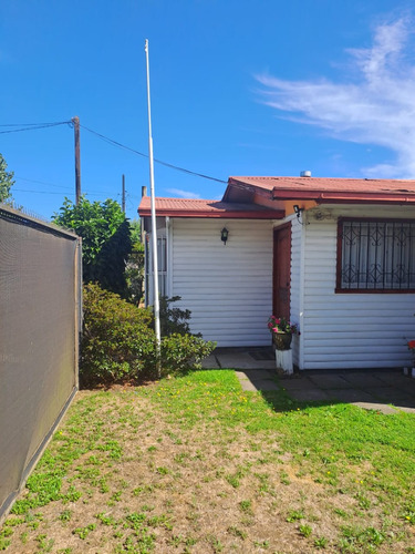 Oportunidad! Amplio Sitio Con 2 Casas, Próximo A Recabarren.