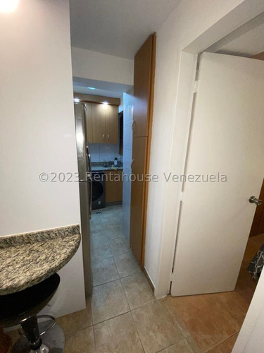 Apartamento En Alquiler Sabana Grande 23-30116 Fabricio Liaz